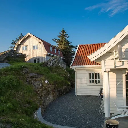 Isle Of Raudøya Villaer